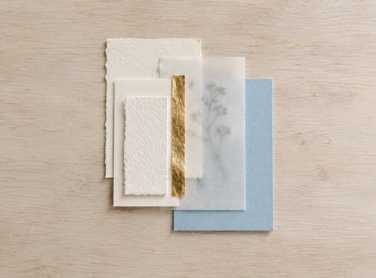 Campioni di carta pregiata e finiture in oro – Papier Elité